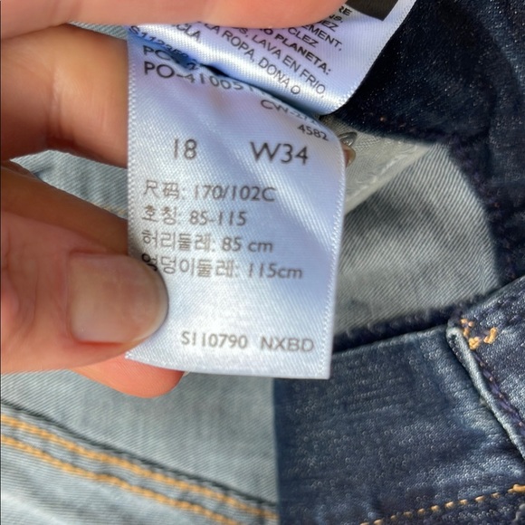 Levi Strauss Dark Blue Bermuda Shorts - Picture 5 of 13